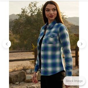 DIXXON Blue and Green Plaid JCT woman’s flannel like new with bag +tag